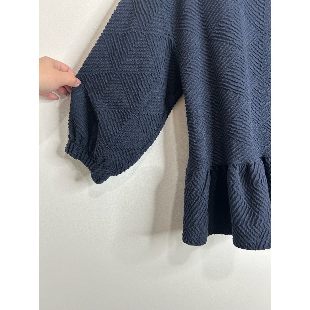 Maeve Anthropologie Peplum Flounce Embossed Blouse Top Navy Blue Sz M 3/4 Sleeve - Picture 5 of 8
